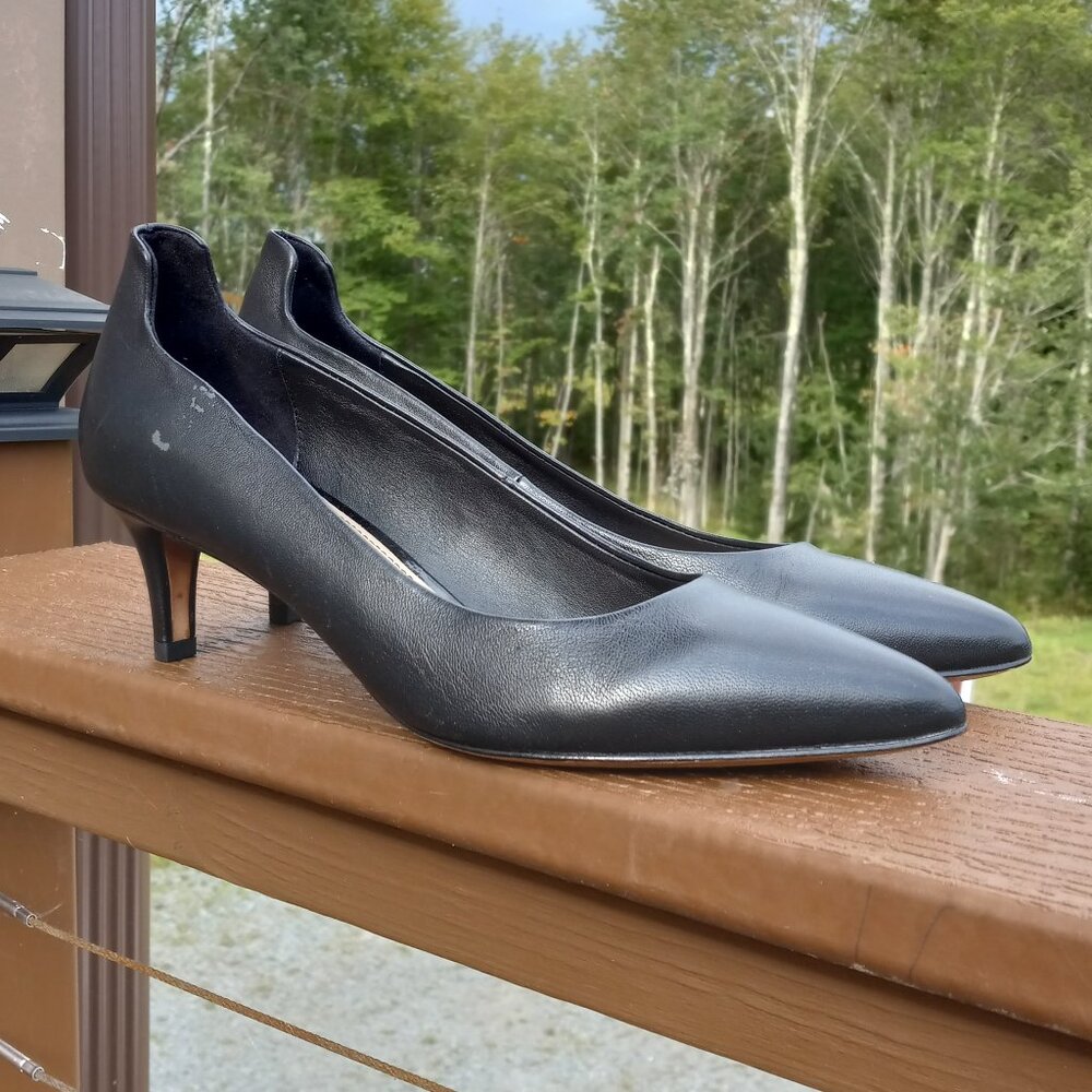 Donald Pliner Black Leather Mid Heel Pumps DAMAGE - WORN ONCE